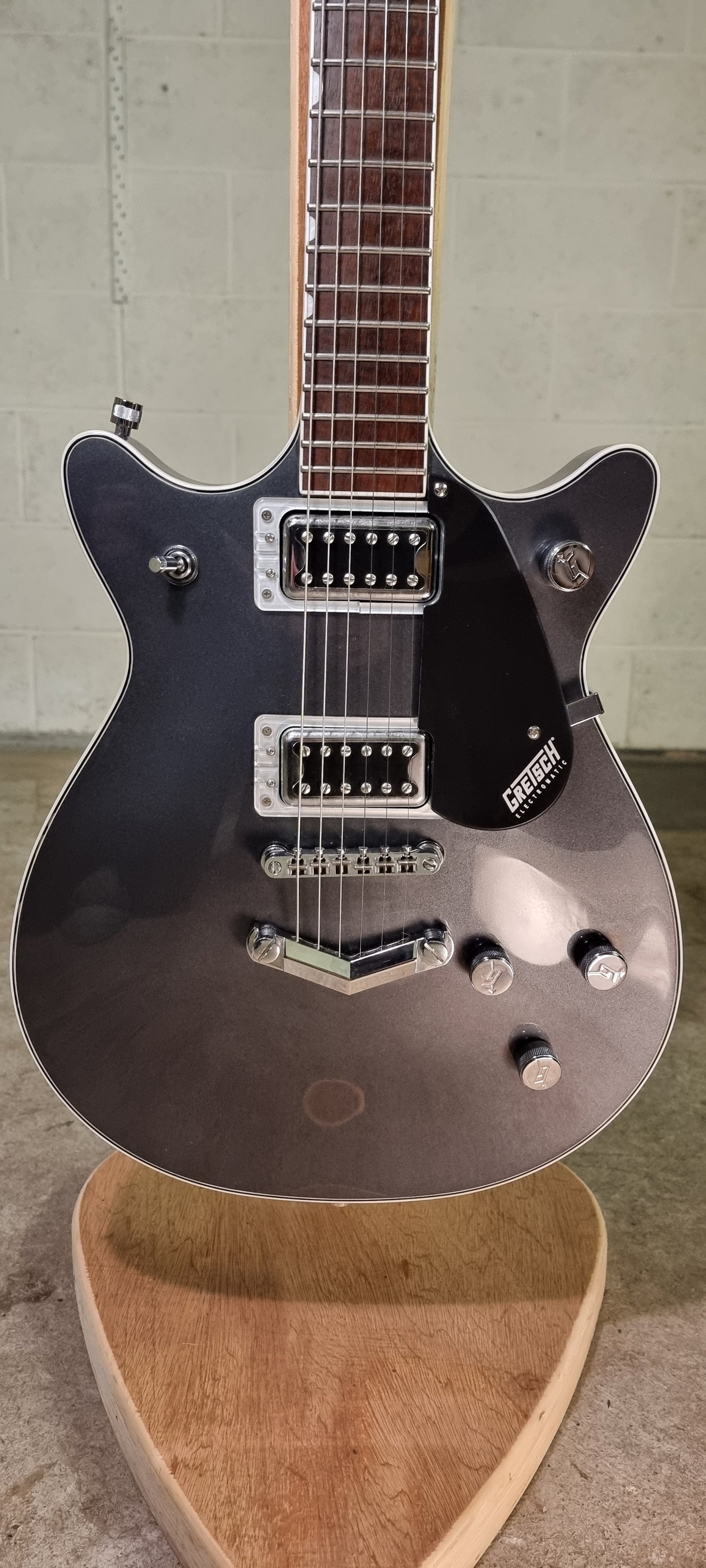 Gretsch G5222 Electromatic Double Jet London Grey, Pre-Loved